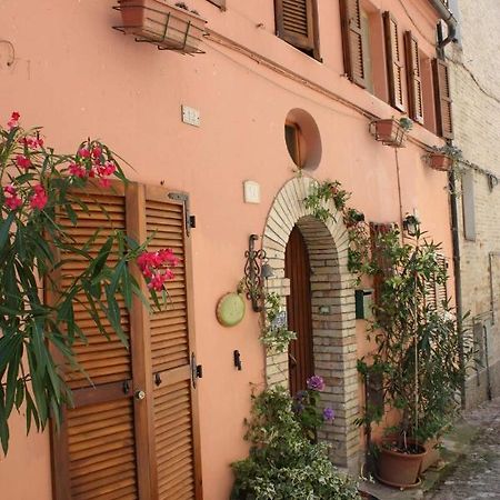 B&B Mamma Ari Fermo Buitenkant foto