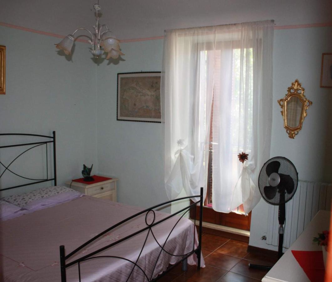 B&B Mamma Ari Fermo Buitenkant foto