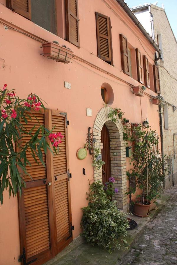 B&B Mamma Ari Fermo Buitenkant foto